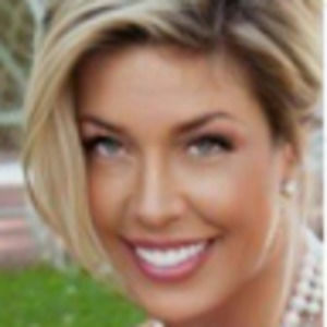 Meet your Posher, Andie l.